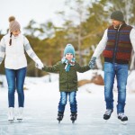 joyful family skaters 1098 15360