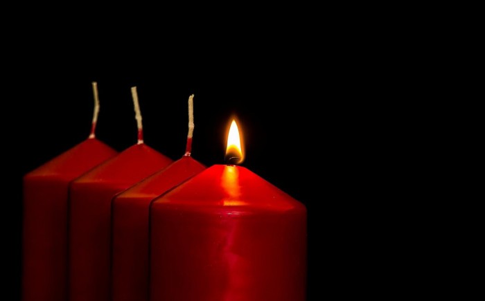 light red flame darkness candle christmas 1167150 pxherecom 1