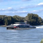 Twin City Liner next to Hainburg 1 zoom